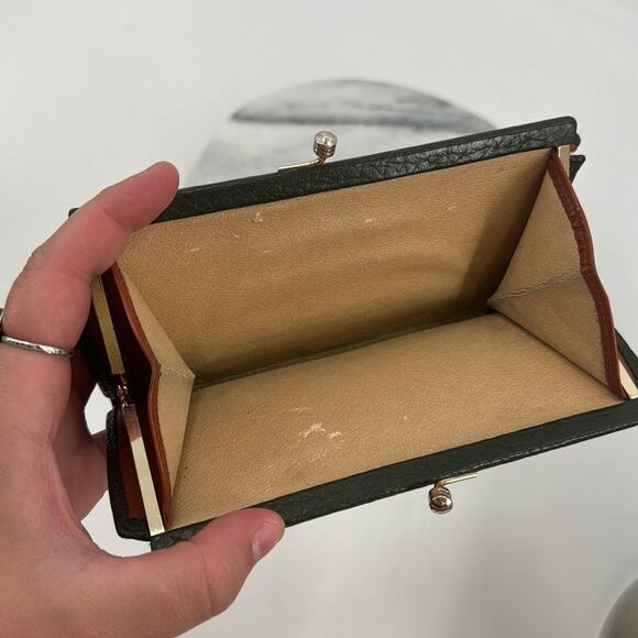 Vintage Dooney And Bourke rare leather wallet - Picture 9 of 11